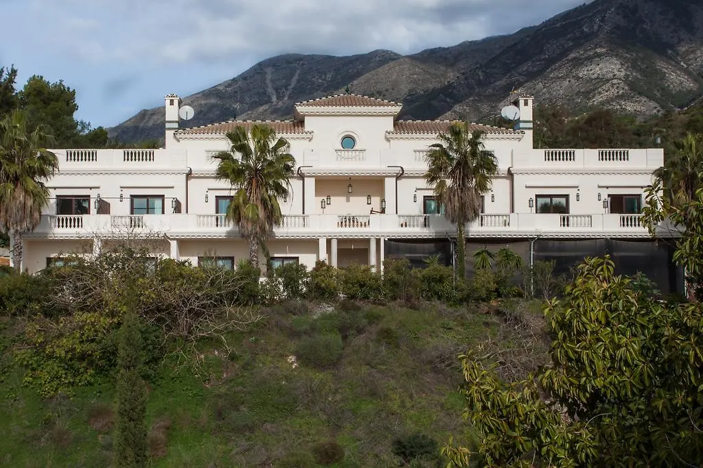 Hotel Villarocamar-1